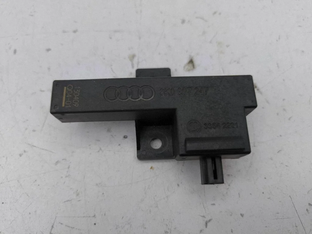Keyless (KESSY) go control unit/module 8K0907247