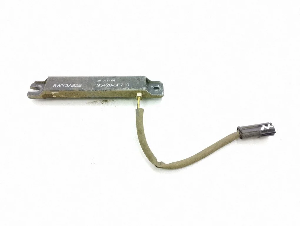 Moduł systemu bezkluczykowego KESSY (keyless) 954203E710