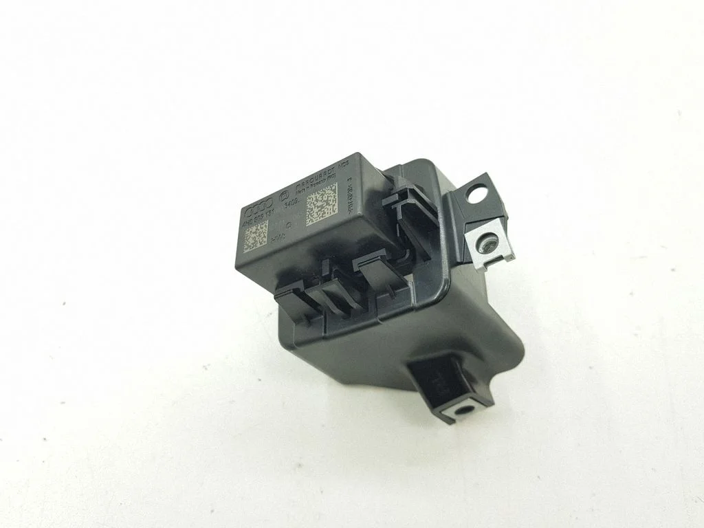 Keyless (KESSY) go control unit/module – Audi A6 S6 C7 4G (2011-2018)