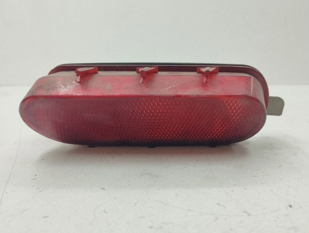 Rear bumper light EH1051650