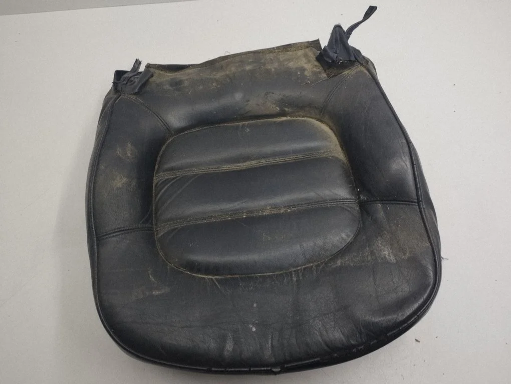 Driver seat console base – Peugeot 406 (1999-2006)