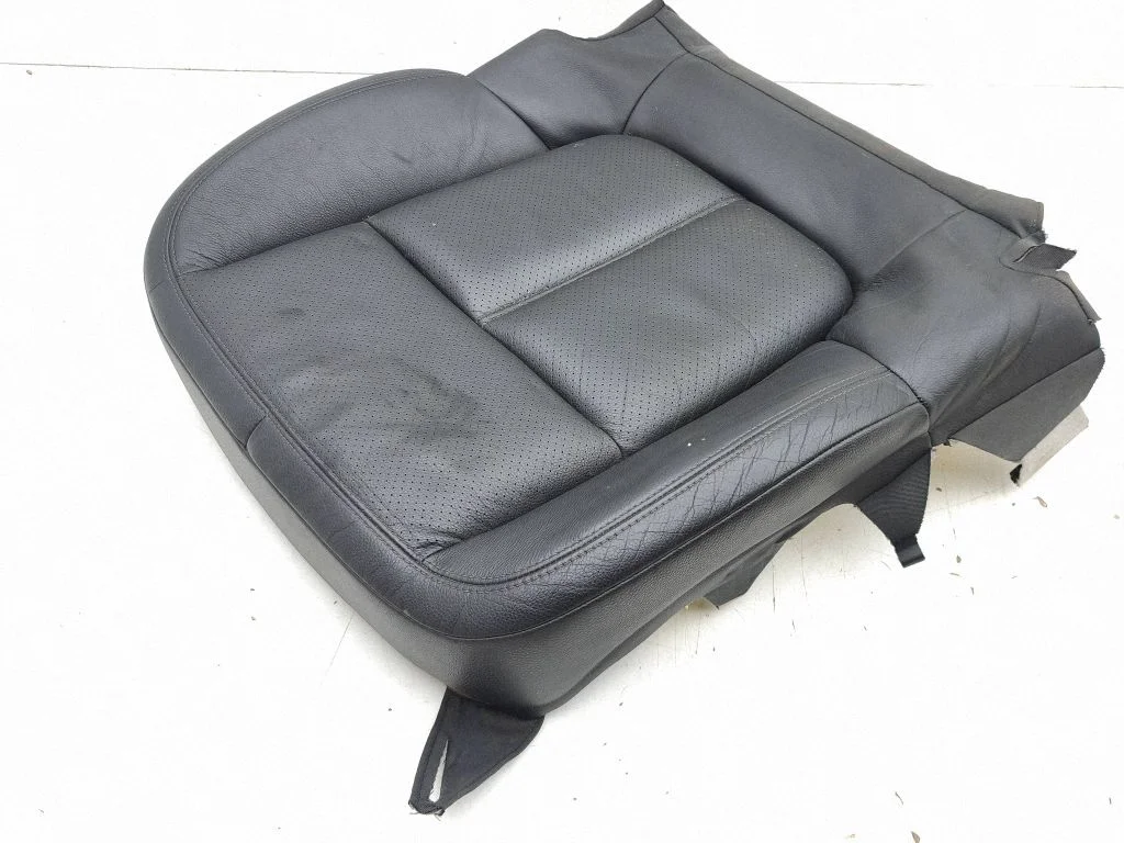 Front passenger seat console base – Porsche Cayenne (92A) (2010-2017)