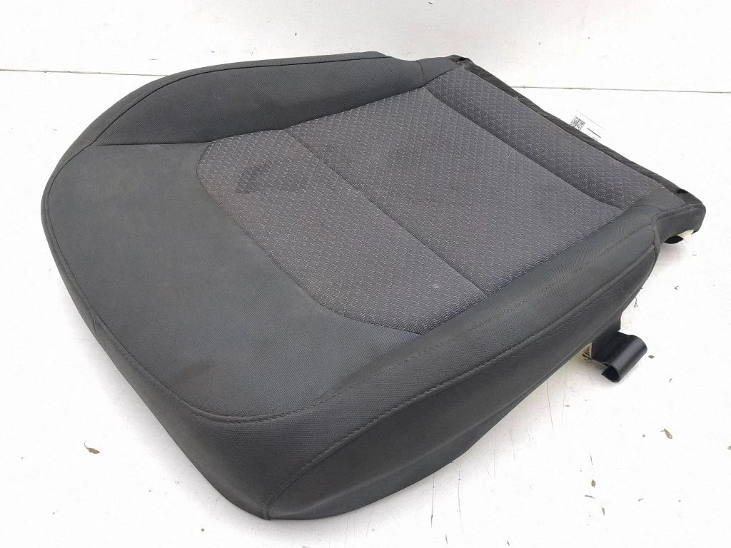 Front passenger seat console base – KIA Niro (2022-)