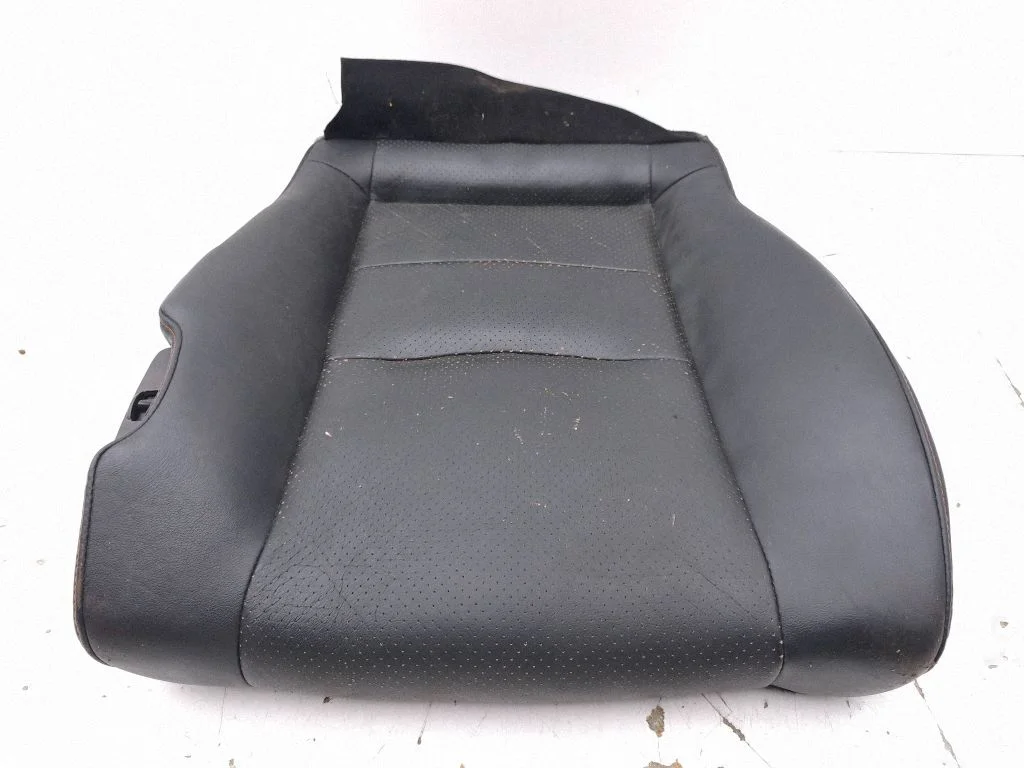 Esimese kõrvalistuja istme alus – Nissan 350Z (2002-2009)