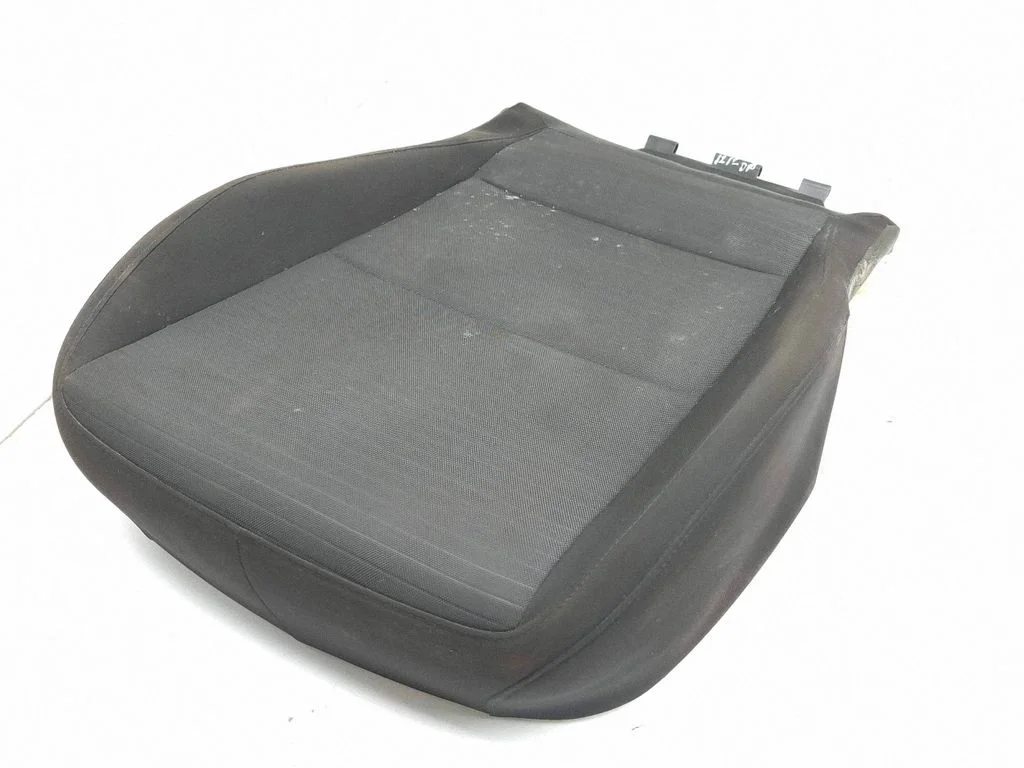 Driver seat console base – Hyundai i20 (BC3 BI3) (2020-)