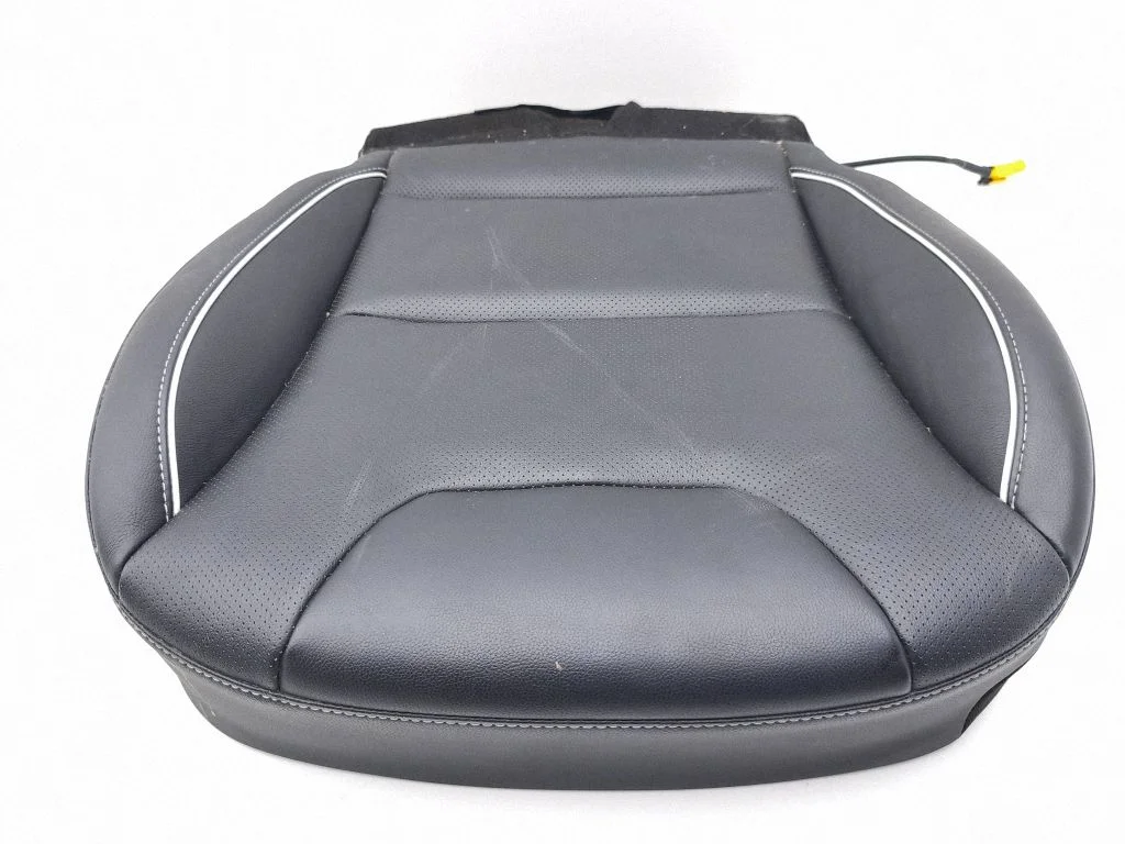 Front passenger seat console base – KIA Niro (2016-2022)