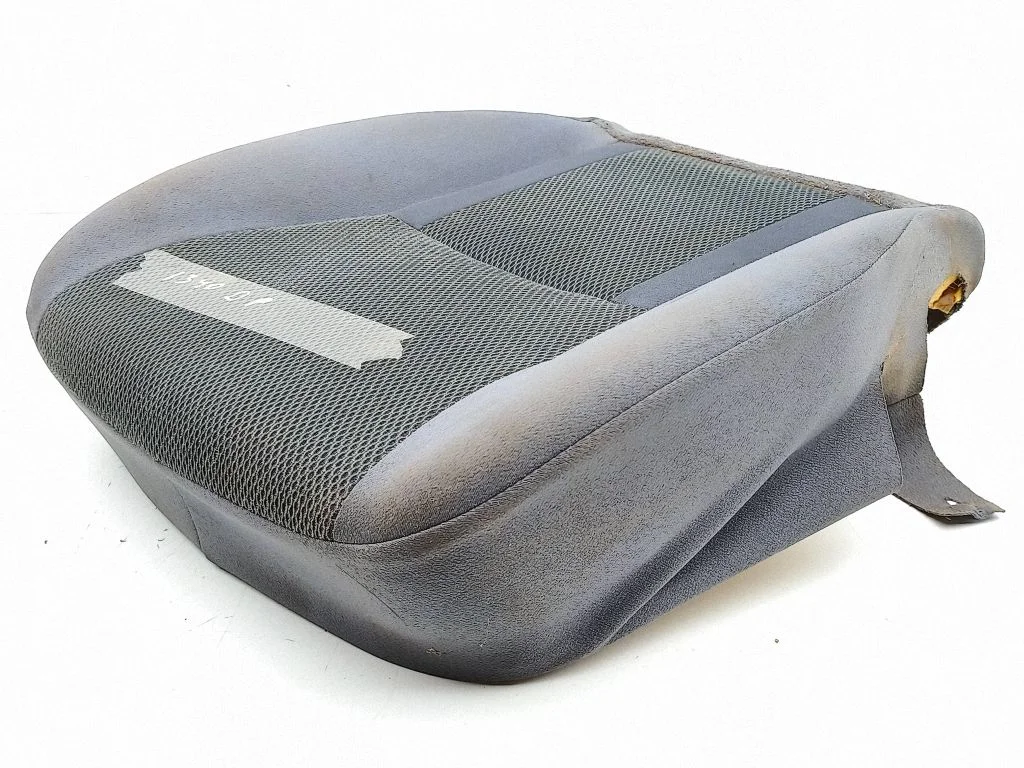 Esimese kõrvalistuja istme alus – Toyota RAV 4 (XA20) (2000-2005)