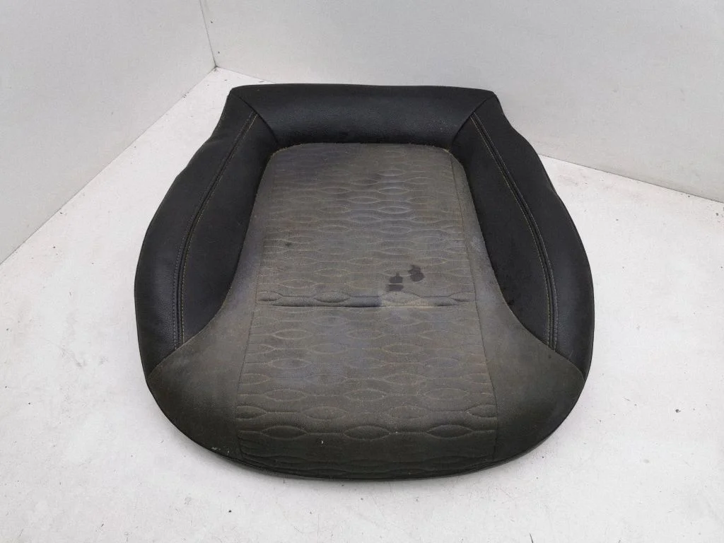 Esimese kõrvalistuja istme alus – Opel Zafira C (2011-2019)