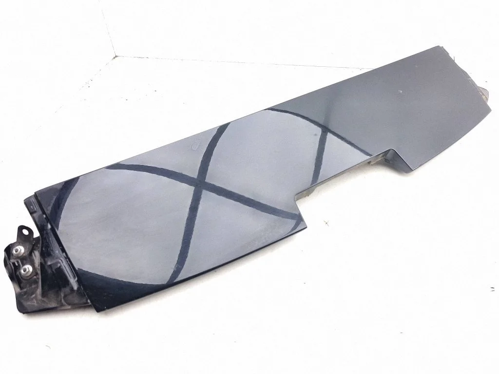 Tailgate/trunk spoiler 2207145A