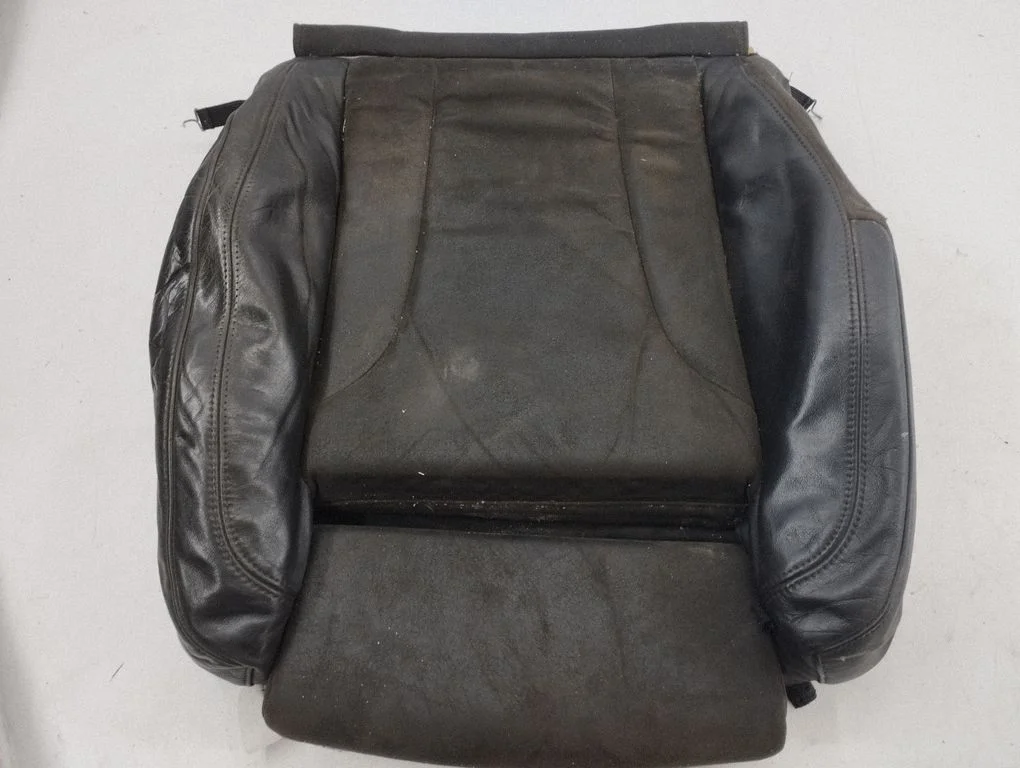Esimese kõrvalistuja istme alus – Audi Q7 4L (2005-2015)
