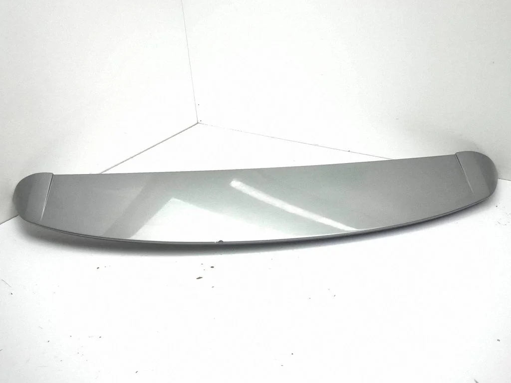 Aizmugurējā vāka spoilers A2047900588
