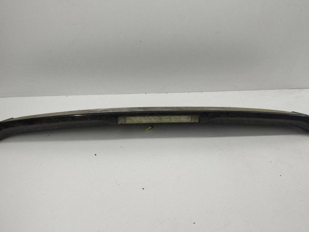 Tailgate/trunk spoiler 7608542040
