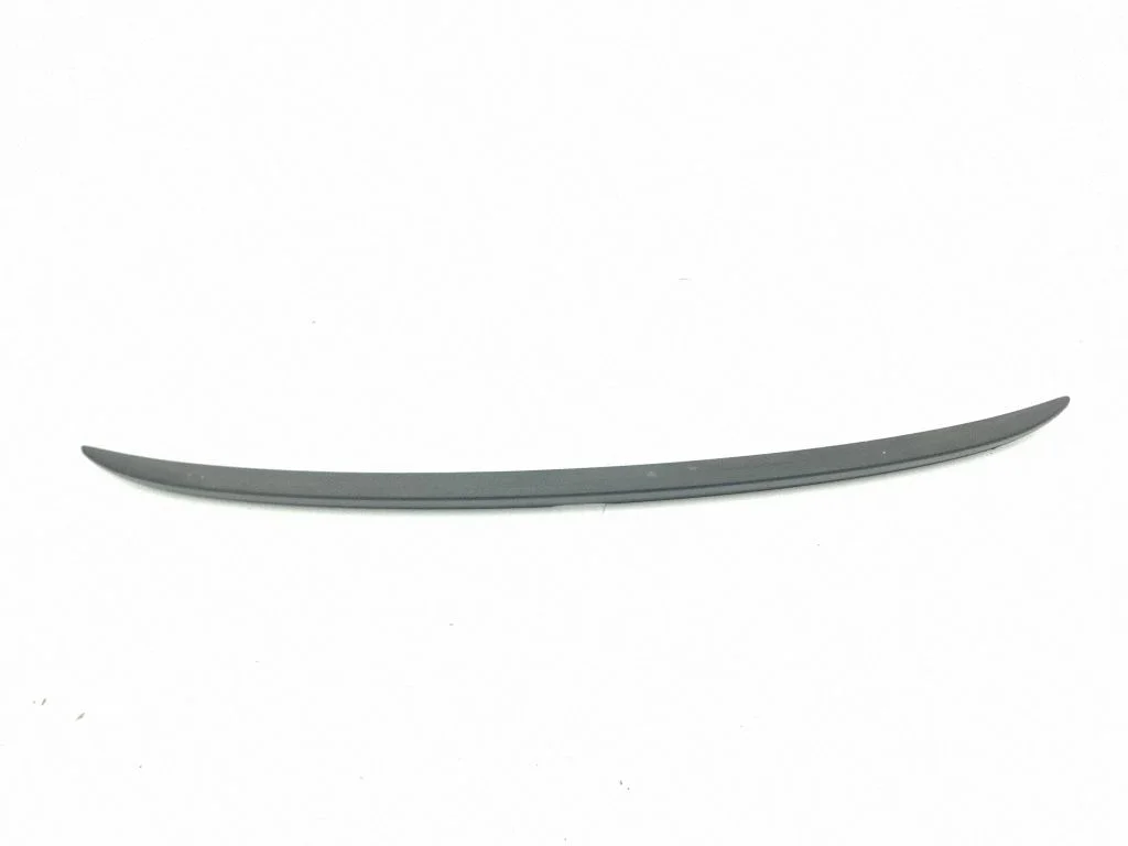 Tailgate/trunk spoiler 7608530050