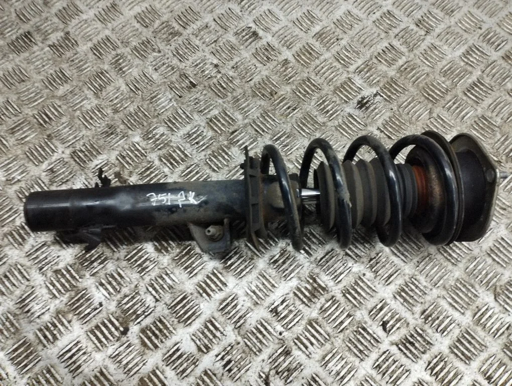 Front shock absorber with coil spring – Mini Cooper Countryman R60 (2011-2016)