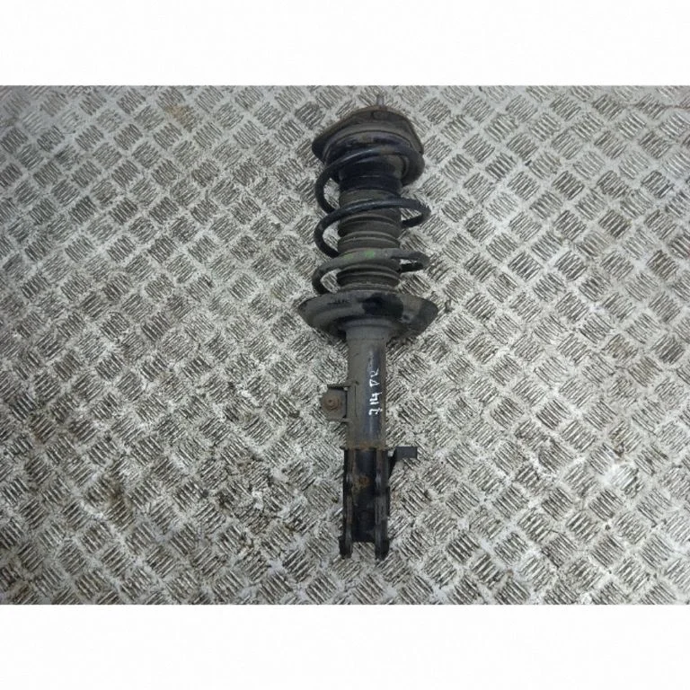 Front shock absorber with coil spring 48520F4020