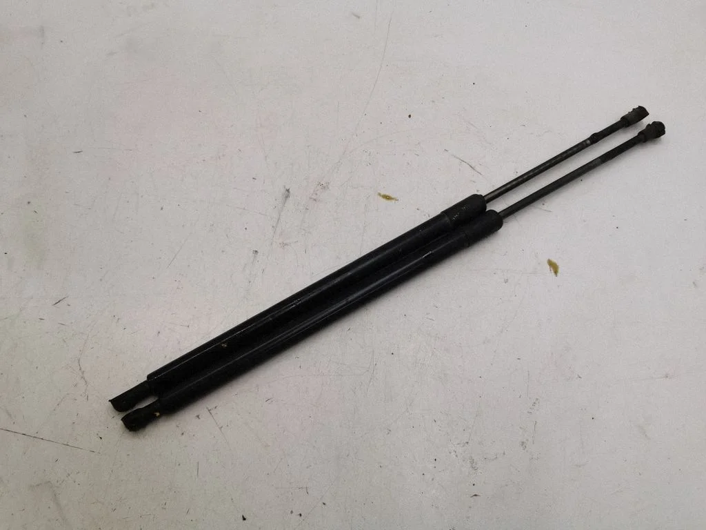 Bagāžnieka amortizators E53HK