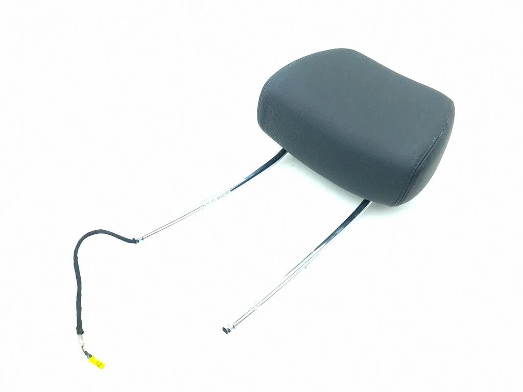 Front seat headrest – Mercedes-Benz CLS-Class C218 X218 (2011-2017)
