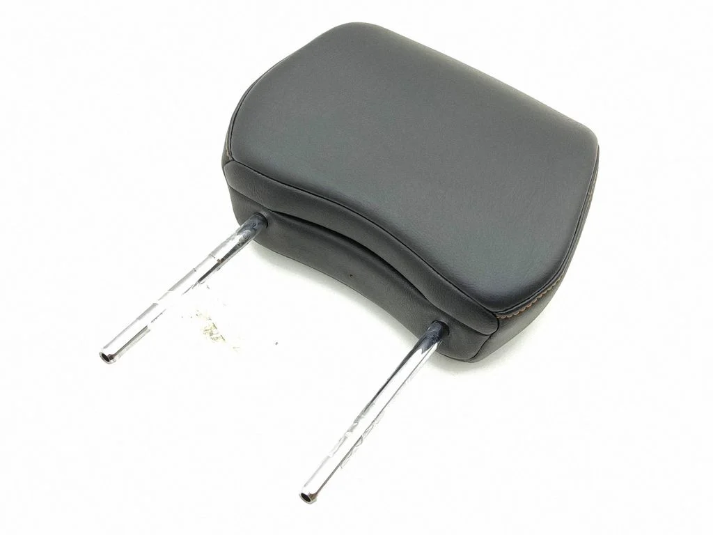 Esiistme peatugi – Nissan 350Z (2002-2009)