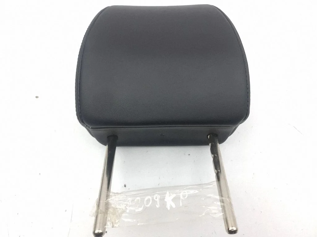 Priekšējā sēdekļa pagalvis – kreisā
