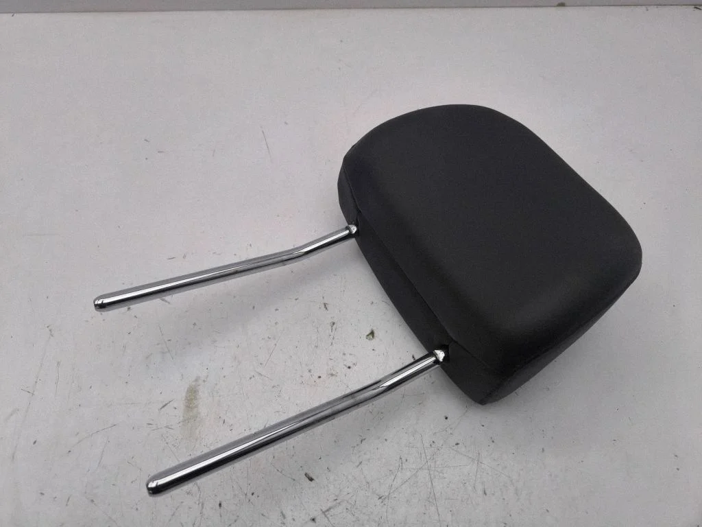 Front seat headrest – Audi A5 (2016-2024)