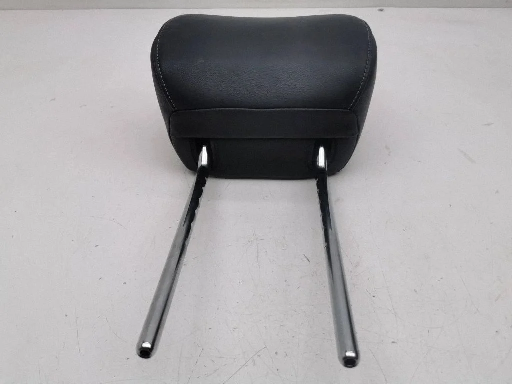 Front seat headrest – KIA Niro (2016-2022)