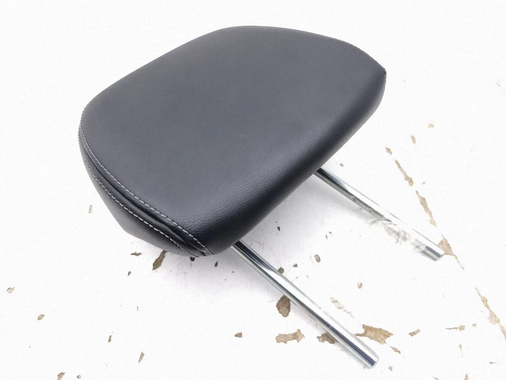 Rear seat headrest – Mitsubishi Outlander (2007-2012)