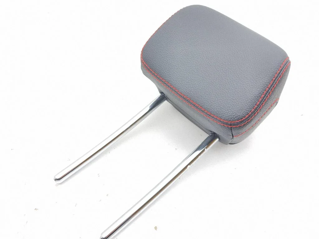 Rear seat headrest – right