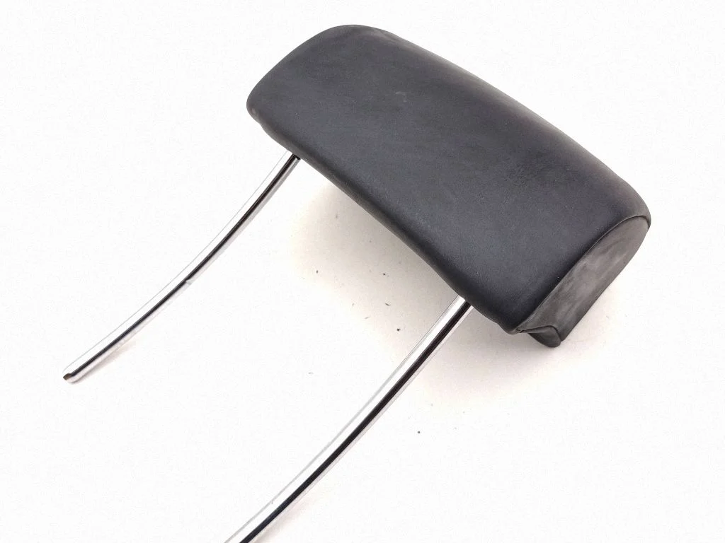 Rear seat headrest – BMW 7 Series E65 E66 (2001-2008)