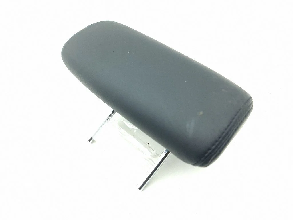 Zagłówek kanapy tylnej – środek
