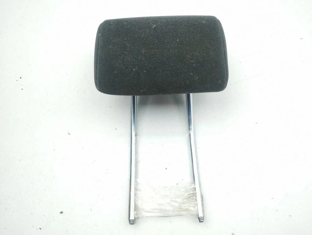 Rear seat headrest – Ford Focus C-MAX (2003-2010)