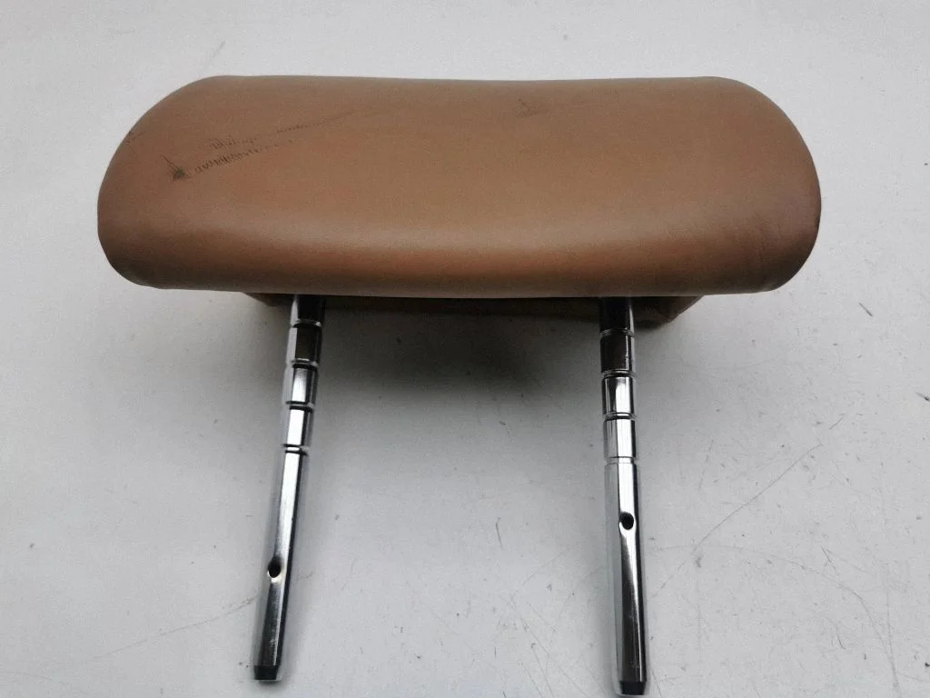 Rear seat headrest – BMW 7 Series F01 F02 F03 F04 (2008-2016)