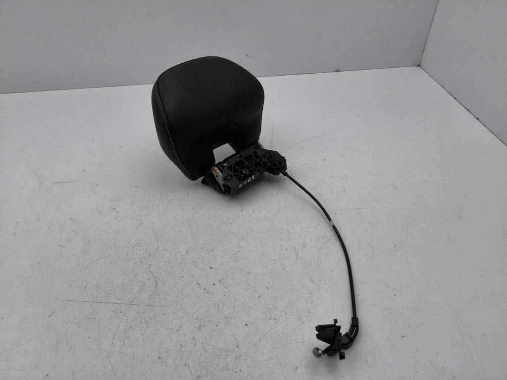 Rear seat headrest H2152099