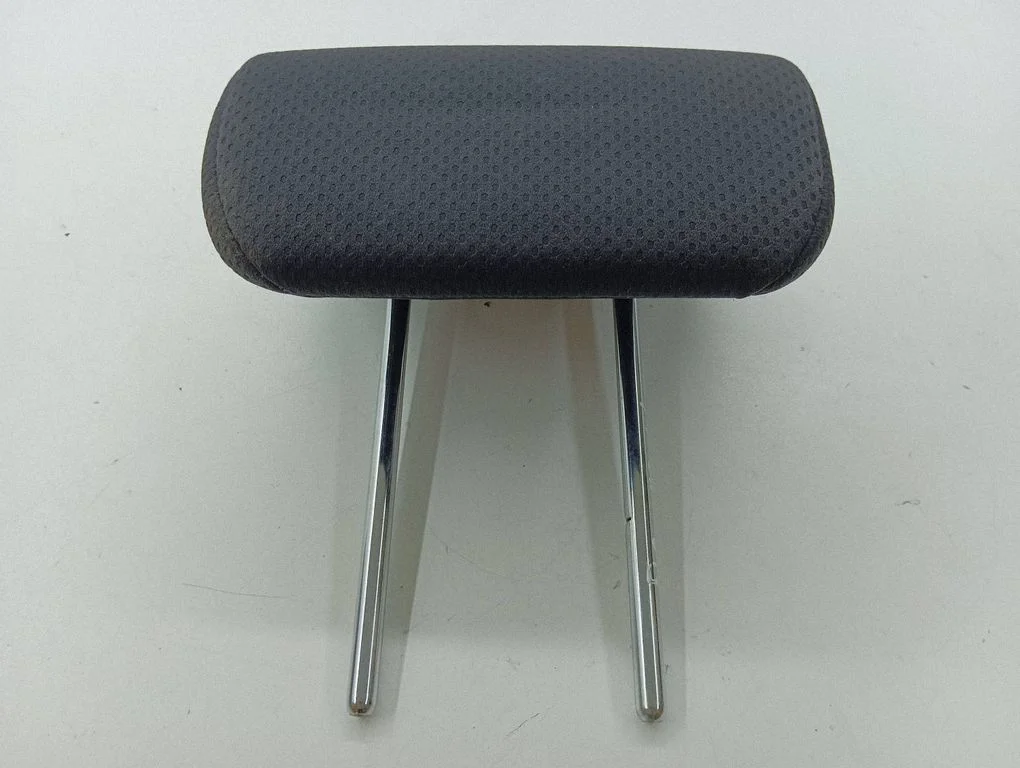 Rear seat headrest – Honda CR-V (2007-2012)