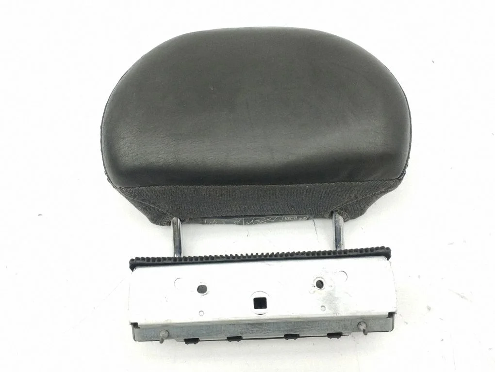 Third row seat headrest – Volvo XC90 (2003-2006)