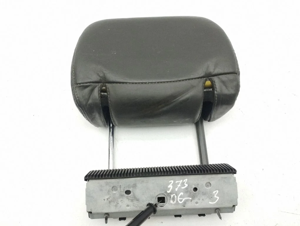 Third row seat headrest – Volvo XC90 (2003-2006)