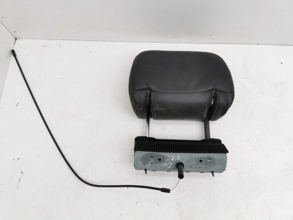Third row seat headrest – Volvo XC90 (2003-2006)