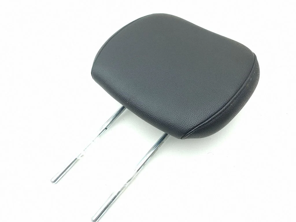 Third row seat headrest – Chrysler Grand Voyager V (2007-2015)