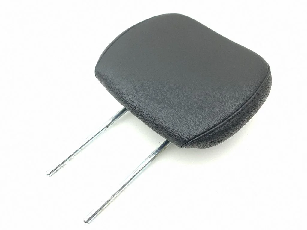 Third row seat headrest – Chrysler Grand Voyager V (2007-2015)