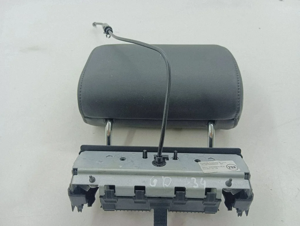 Third row seat headrest – Audi Q7 4L (2005-2015)