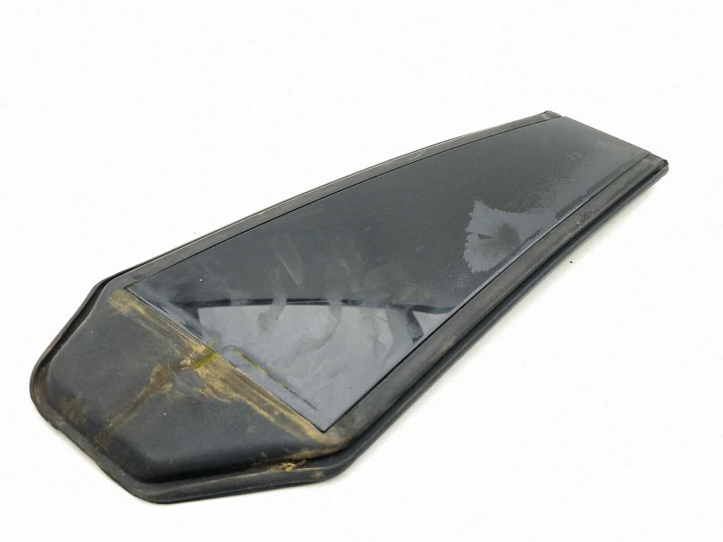 Esiukse klaasi liist A2186900387