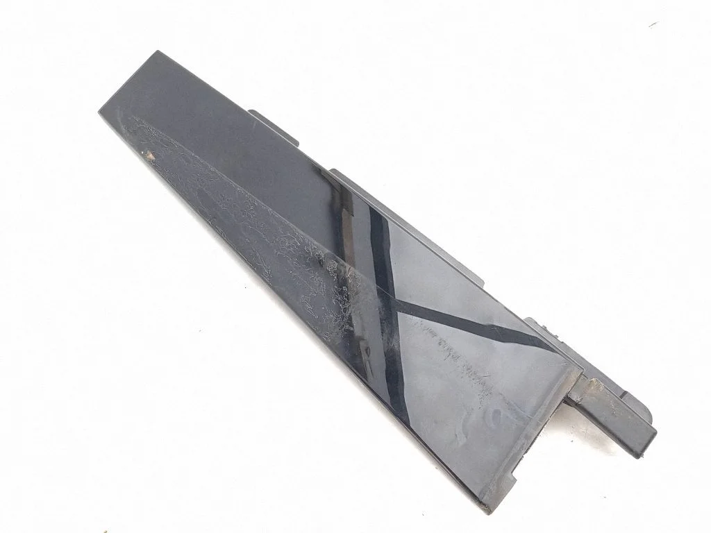 Listwa szyby drzwi tylnych LJ8BR254A41ABW
