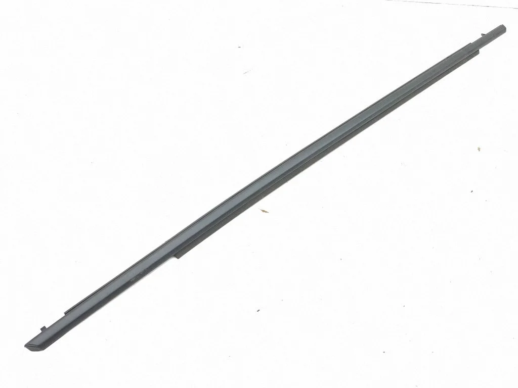 Rear door glass trim molding – left