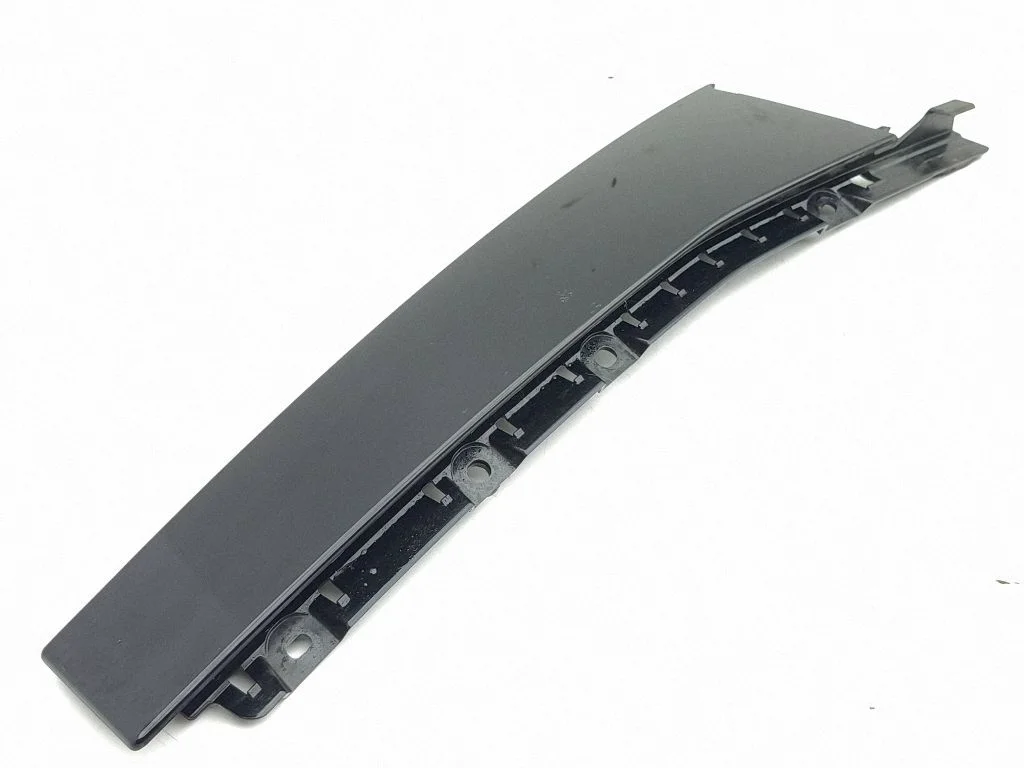 Listwa szyby drzwi tylnych EM2BU254A43