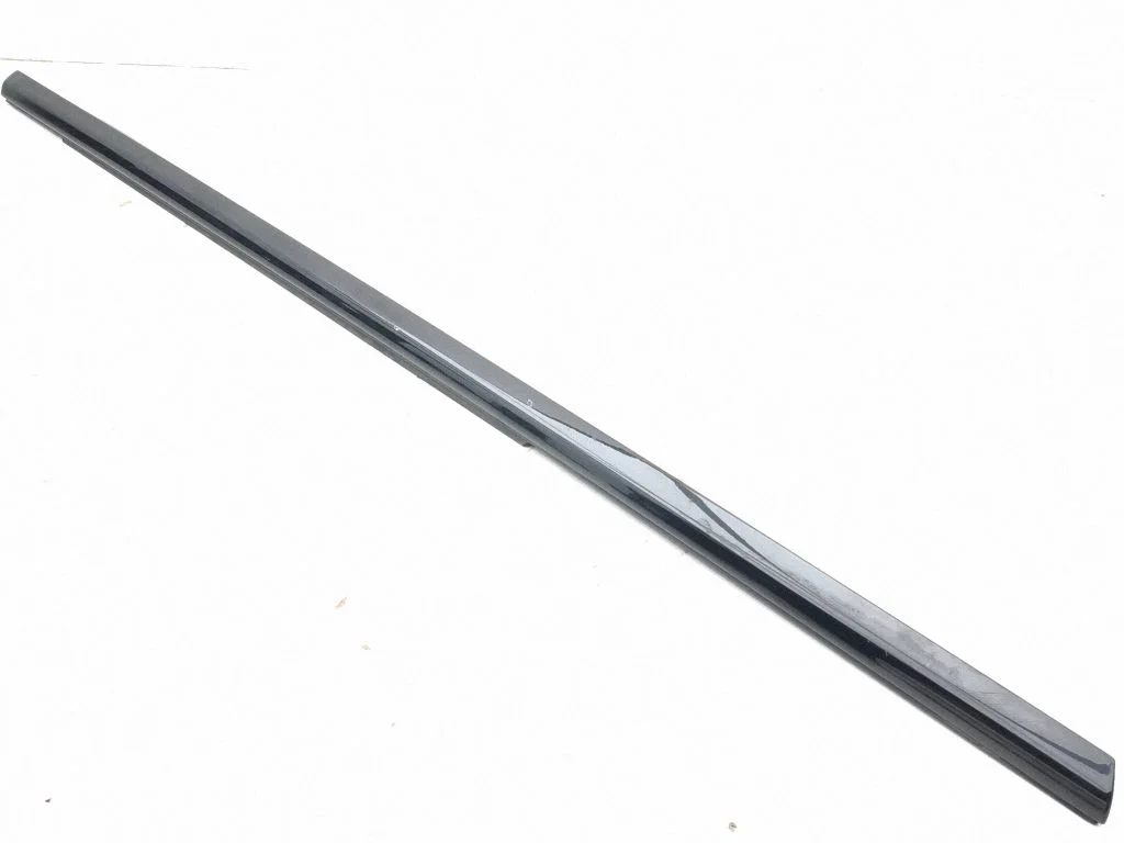 Tagaukse klaasi liist 7465152