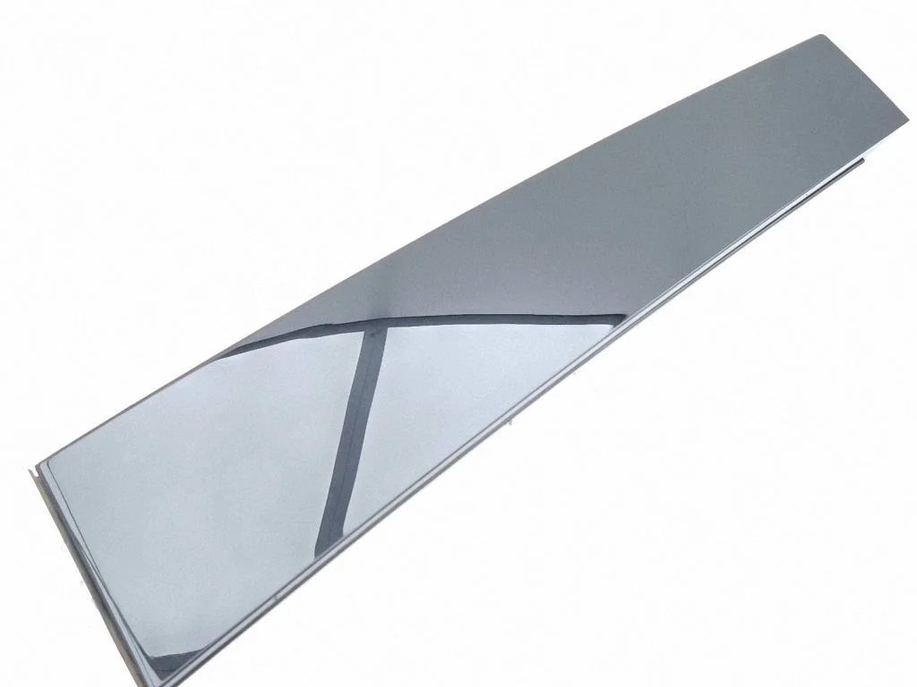 Rear door glass trim molding 9843593680