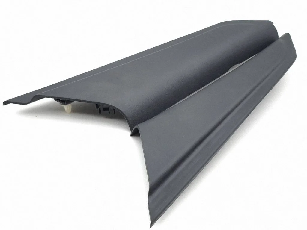 Rear door glass trim molding 67497F4040