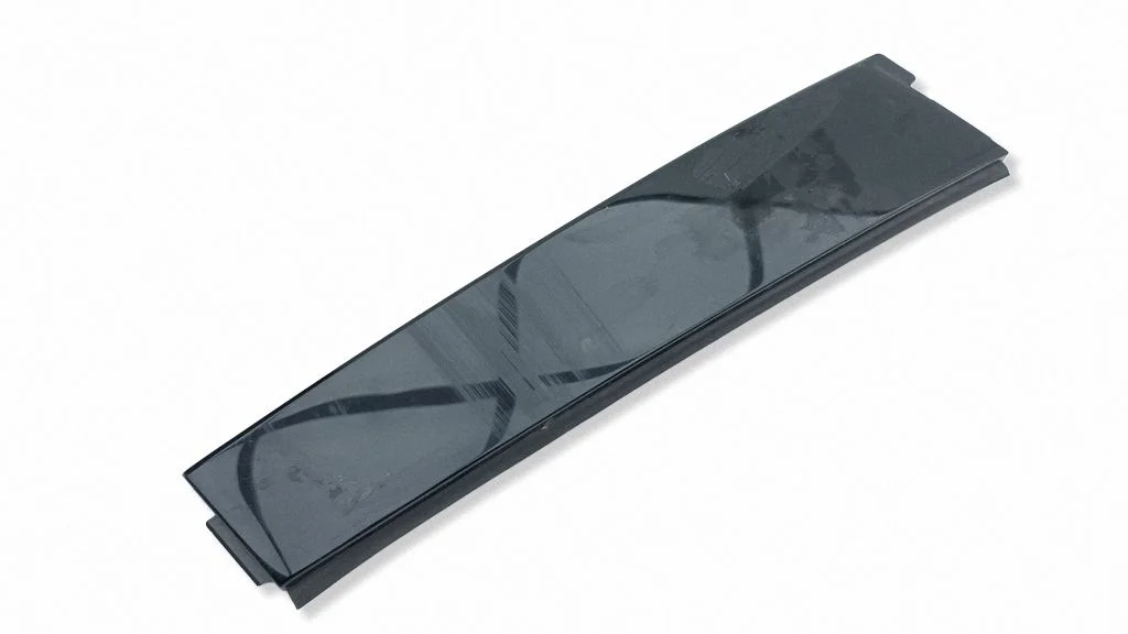 Rear door glass trim molding 4K0839901