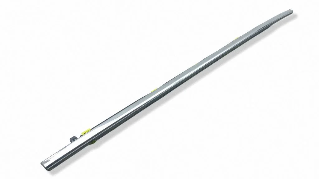 Rear door glass trim molding – right