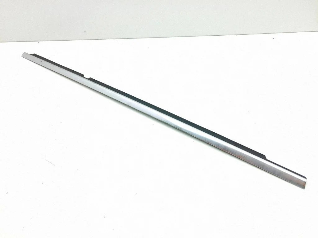 Rear door glass trim molding – right