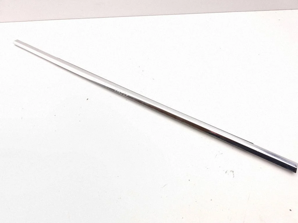 Rear door glass trim molding – right